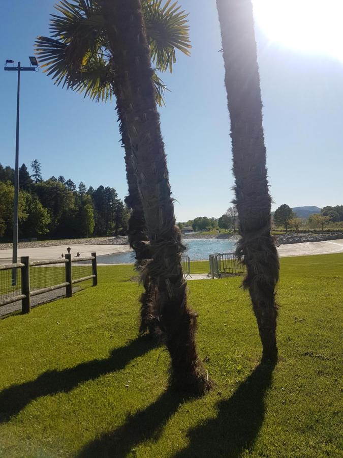 La Provence Vous Attend - 2Eme Etage Digne-les-Bains Luaran gambar