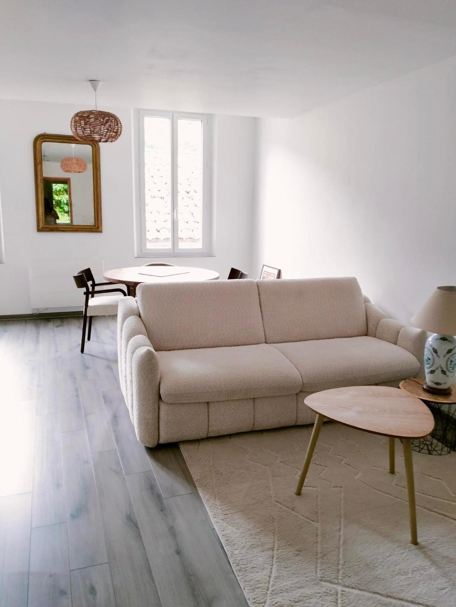 La Provence Vous Attend - 2Eme Etage Digne-les-Bains Luaran gambar